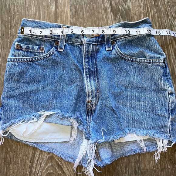 Levis 512 high rise shorts - Picture 3 of 3